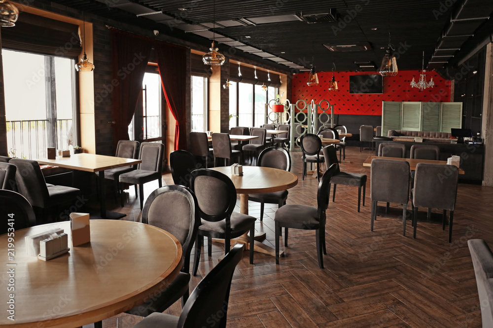 Fototapeta premium Interior of beautiful modern restaurant