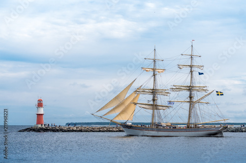 Segelschiff bei der Hanse-Sail photo
