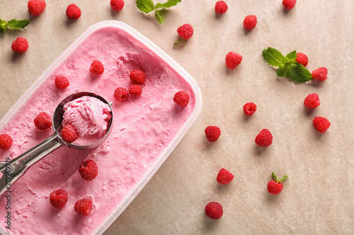 Bowl with tasty raspberry i...