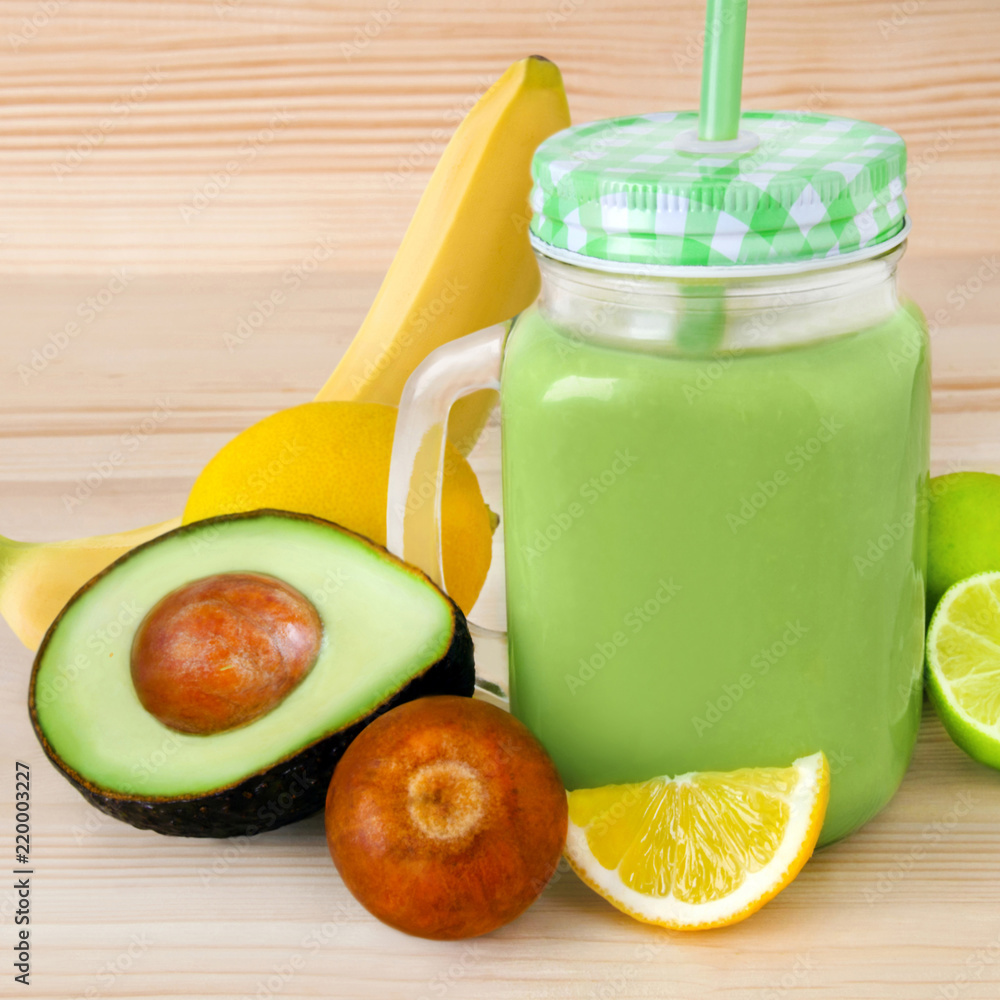 Avocado Bananen Smoothie StockFoto Adobe Stock