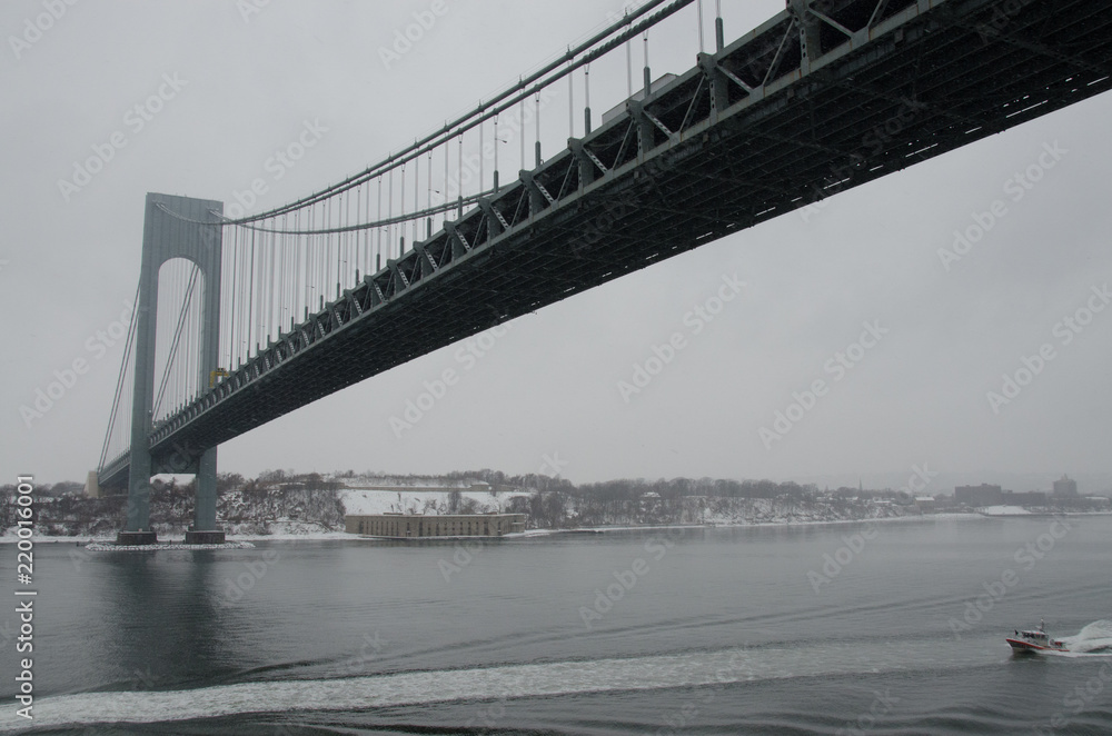 Fototapeta premium New York Harbor Landmarks in a snow storm