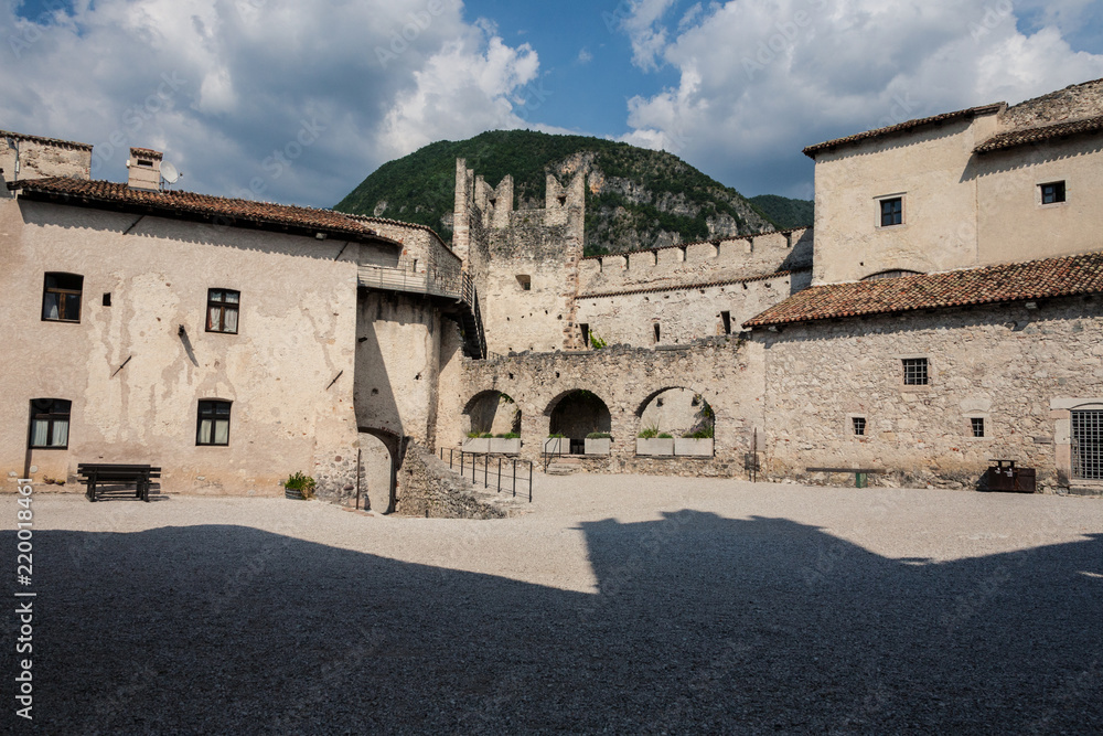 Inerni Castello Trentino Beseno