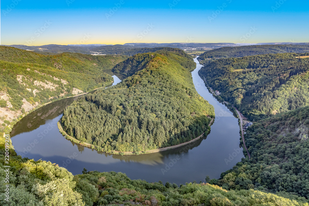 Obraz premium famous river saar loop