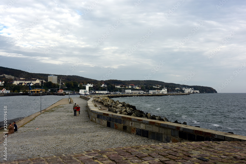 Die Mole in Sassnitz auf der Insel Rügen