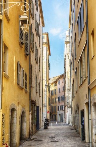 street in Toulon © Ariadna de Raadt