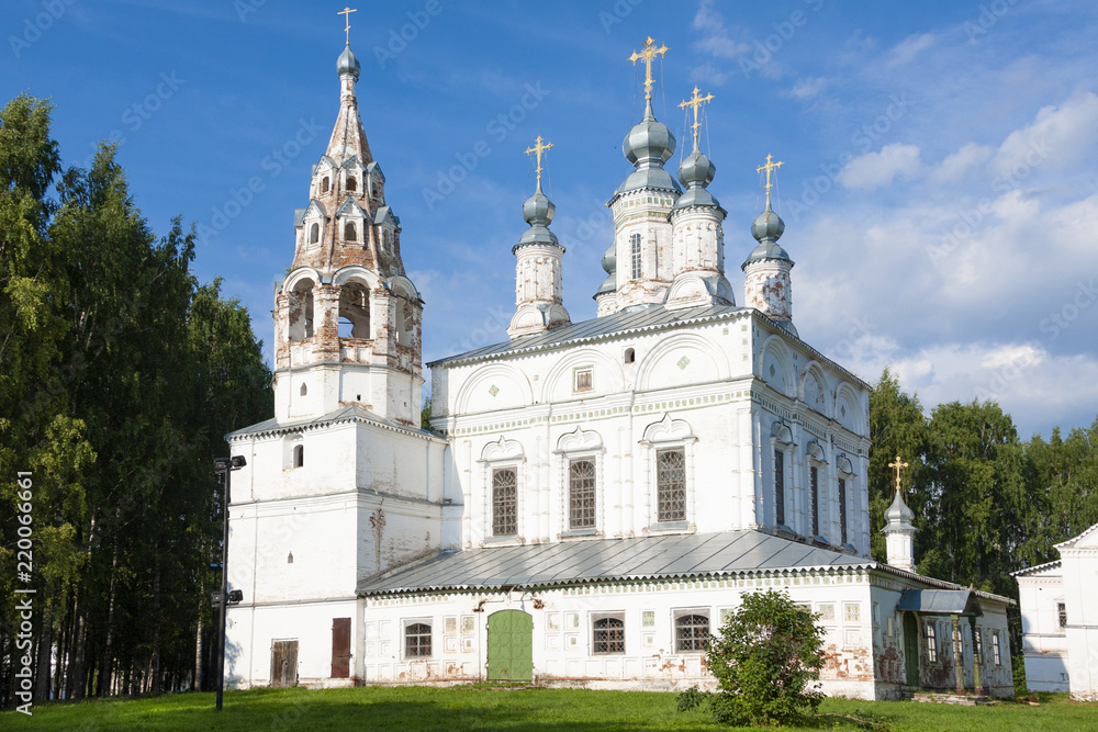 The ensemble of the Transfiguration and Sretensky Transfiguration Church (17th century) in Velikyi Ustyug, Russia
