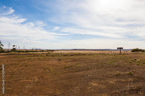 Obraz na płótnie Dirt roads and fields of the Karoo near Gariep dam, South Africa. w salonie