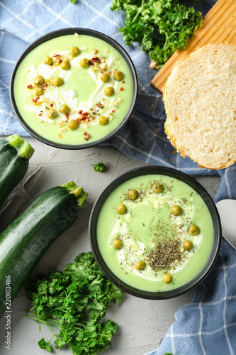Creamy Zucchini Pea Soup Bowls