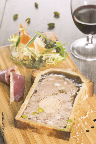 Pâté en croute