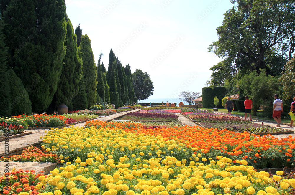Ботанический сад комплекса дворца румынской королевы Марии в Балчике (Болгария) 
