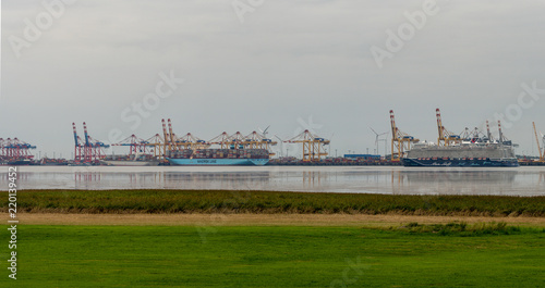Containerterminals Bremerhaven © Chris