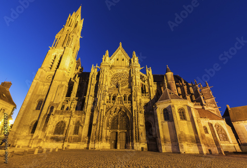 Senlis Notre Dame Cathedral photo