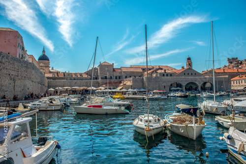 Fototapeta Naklejka Na Ścianę i Meble -  Dubrovnik, marina jachtowa