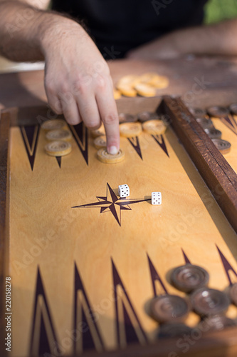 Playing backgammon