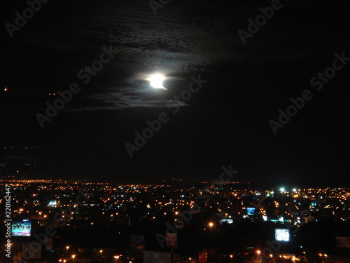 Wallpaper Mural luna Torontodigital.ca