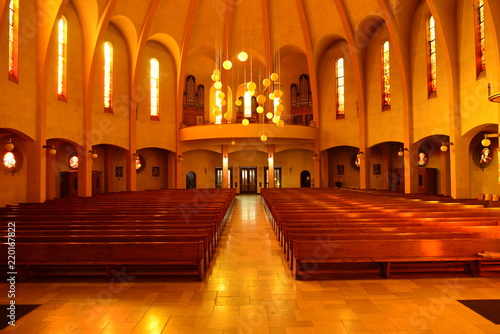 Innenansicht Heilig-Kreuz-Kirche Bludenz / Montafon 
