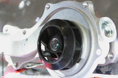 Tablou pe pânză Automotive parts - new car cooling water pump with plastic impeller in aluminium