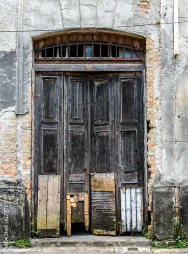 Building in ruins