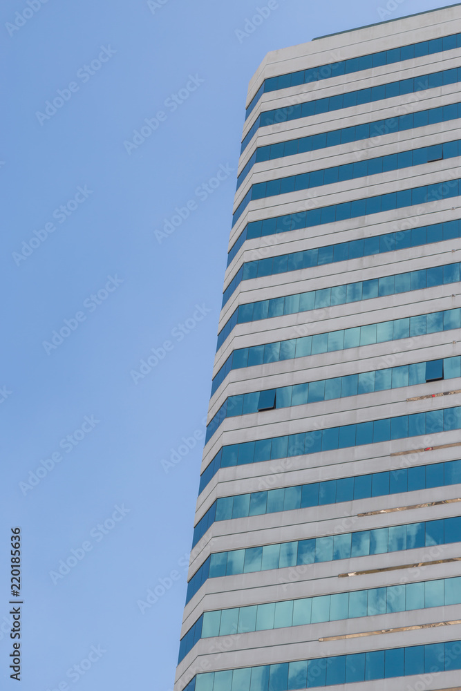 Obraz premium Blue windows Busimess office building