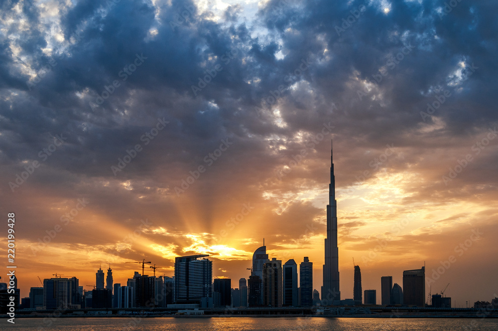 Fototapeta premium Beautiful dubai downtown skyline. Dubai, United Arab Emirates