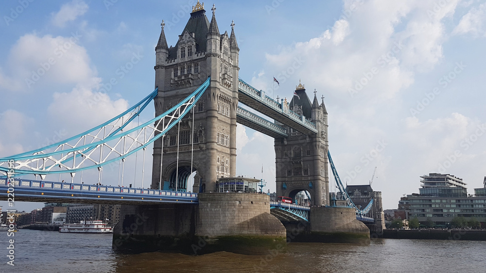 Obraz premium View on Tower Bridge, London