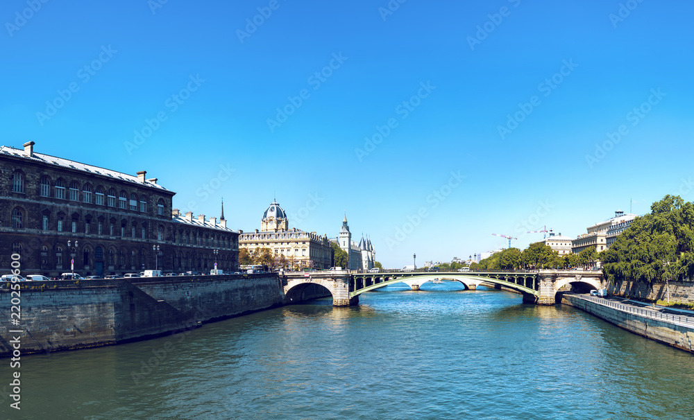 Fototapeta premium Pont Notre-Dame on Seine river in Paris, France