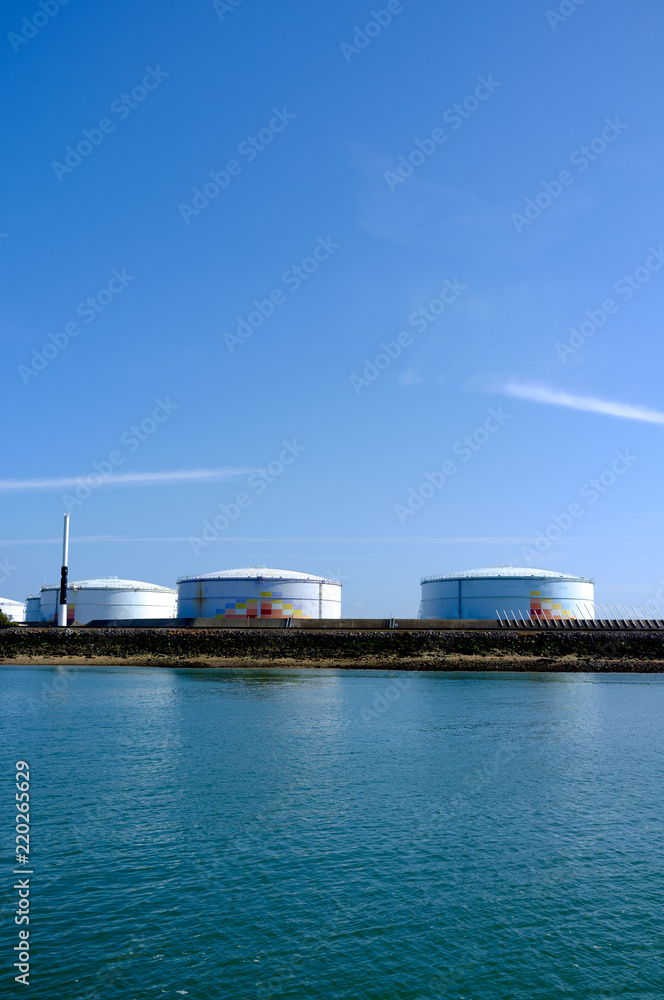Oil storage facility at Hamburg port