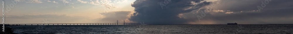Öresund bridge (panoramic view, thunderstorm rolling in)