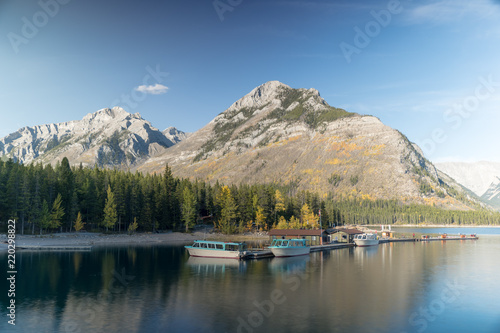 banff lake mountain