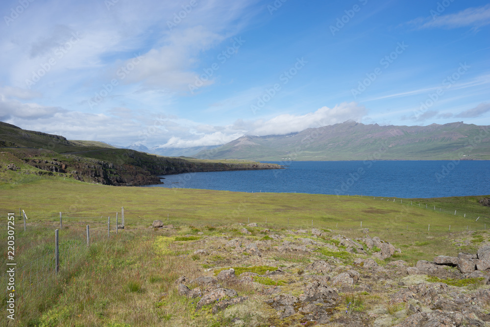 Landschaft in den Ostfjorden – Island