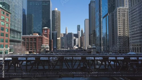 Downtown Chicago and Riverwalk 01
