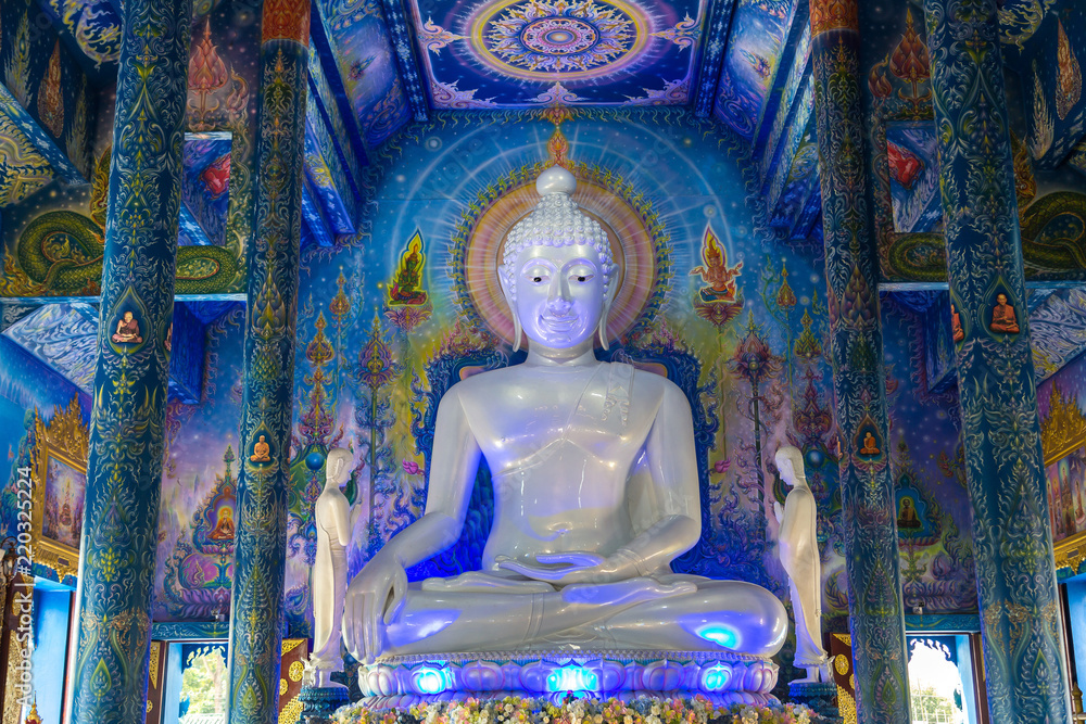Obraz premium Wat Rong Sua Ten in Chiang Rai