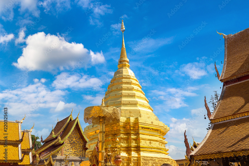 Fototapeta premium Wat Phra That Doi Suthep in Chiang Mai
