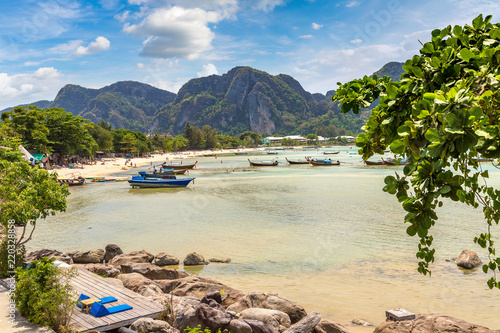 Phi Phi Don island, Thailand © Sergii Figurnyi