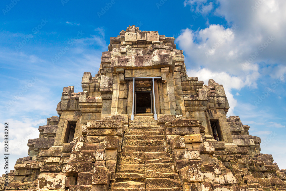 Ταπετσαρία Ta Keo temple in Angkor