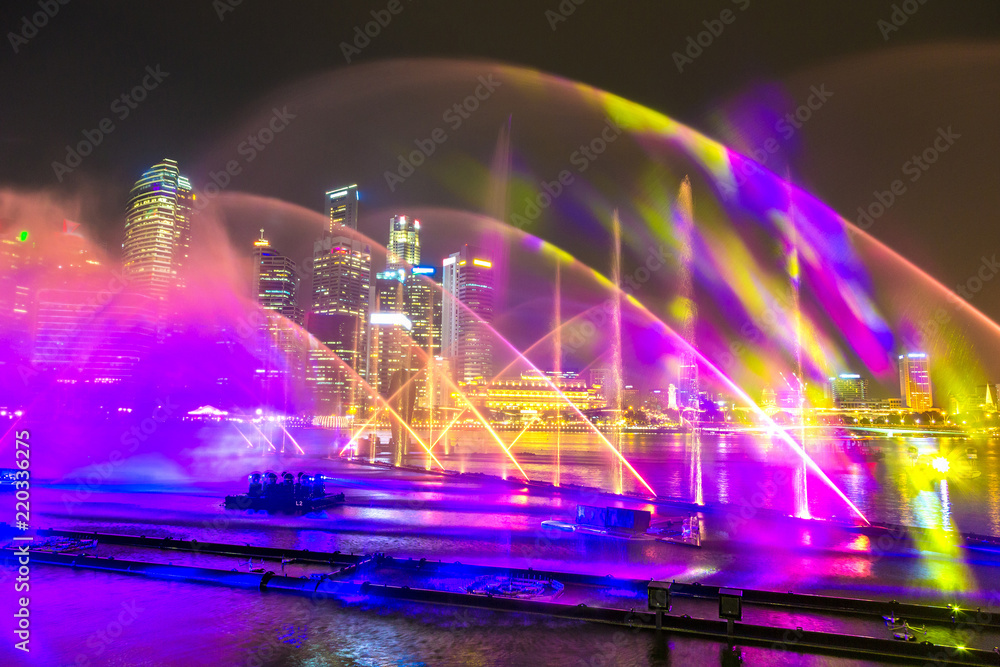 Fototapeta premium Pokaz laserowy w Singapurze