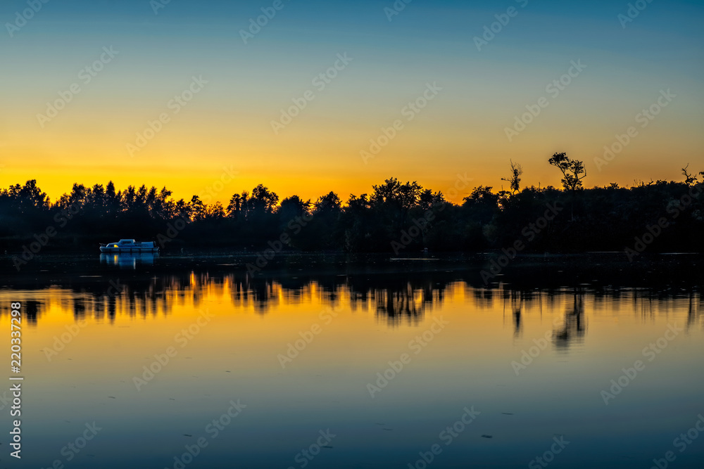 Fototapeta premium Salhouse Broad Twillight Glow