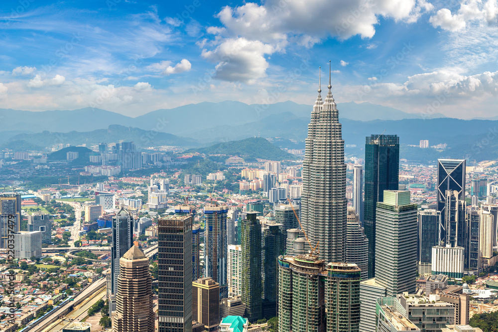 Fototapeta premium Panoramiczny widok na Kuala Lumpur