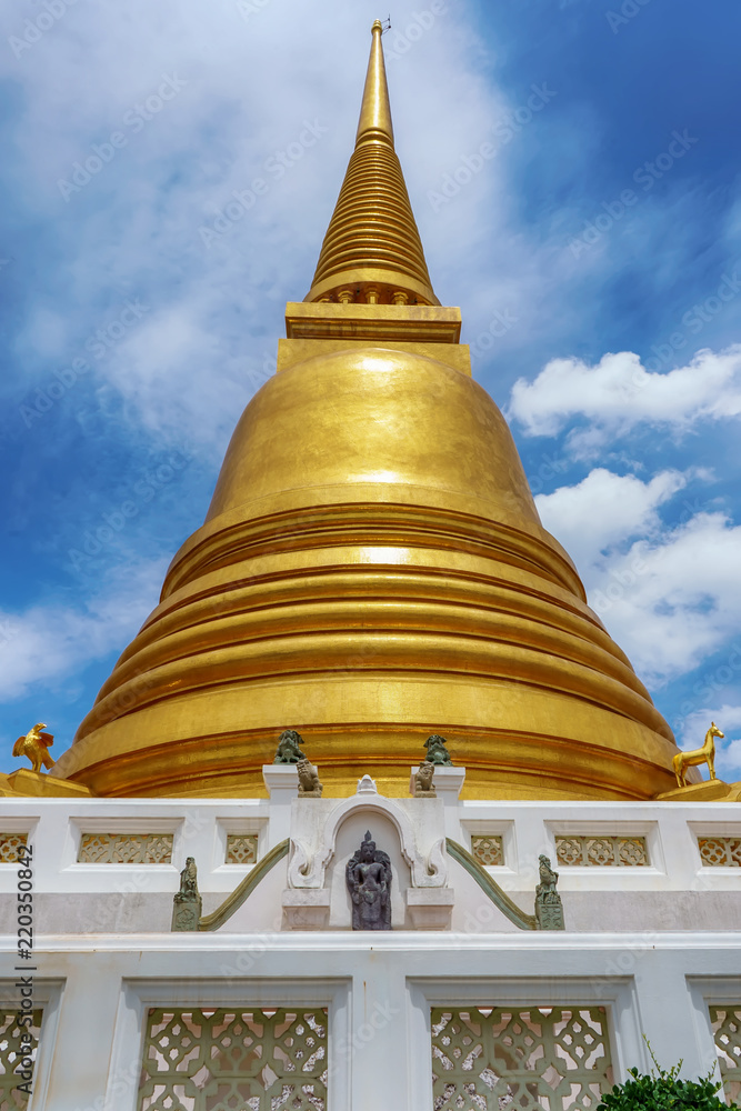 One landmark of Wat Bowon Niwet Temple Ratchaworawihan in Bangkok, Thailand. A place everyone in every religion can be viewed. One landmark of Wat Bowon Niwet Temple Ratchaworawihan in Bangkok, Thailand. A place everyone in every religion can be viewed.