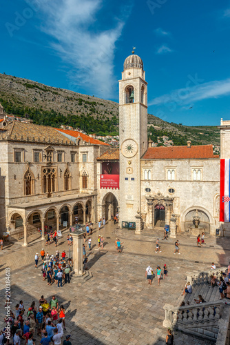 Fototapeta Naklejka Na Ścianę i Meble -  Wieża na rynku w Dubrovniku