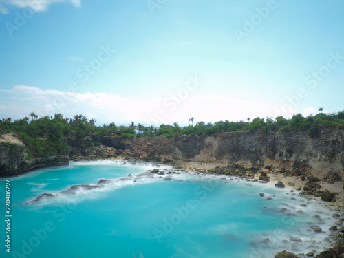 Blue lagoon at Nusa Ceningan, Indonesia © Matthias