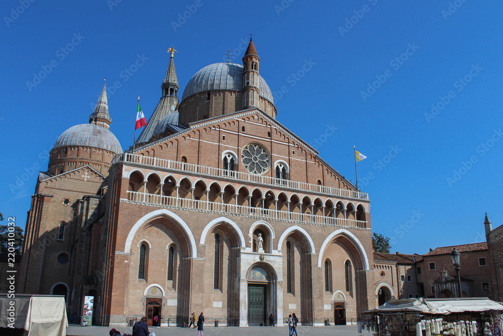 Naklejka premium basilica di sant'antonio