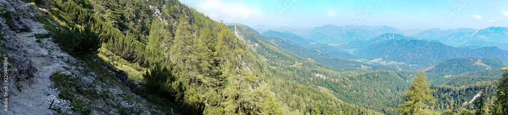 Panorma von den Alpen Österreichs, Wandeweg Berge Panorma von den Alpen Österreichs, Wandeweg Berge
