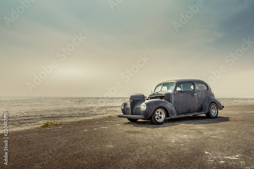 Vintage car in the Salt Flats © Martina