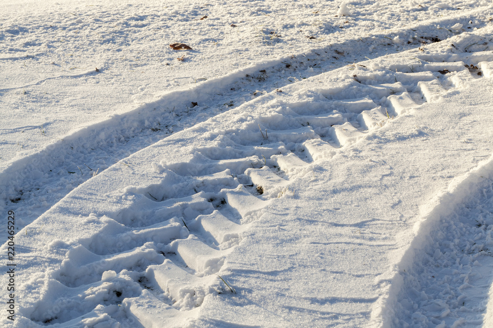 Obraz premium Road under the snow