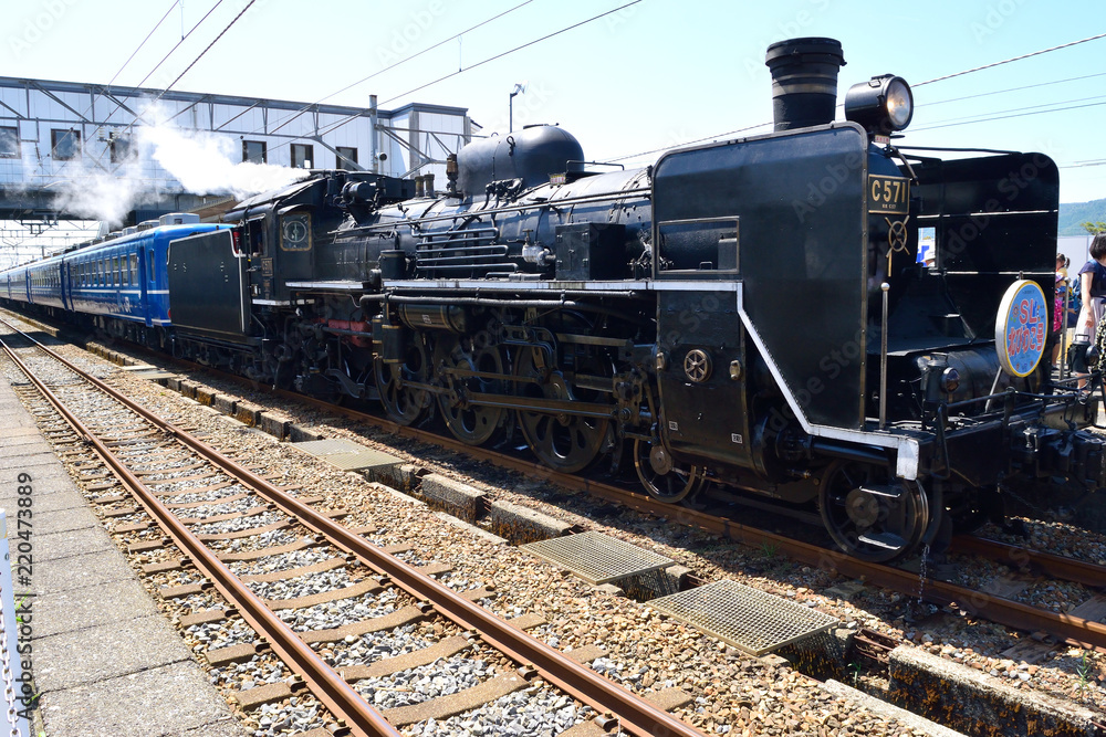 Obraz premium 蒸気機関車