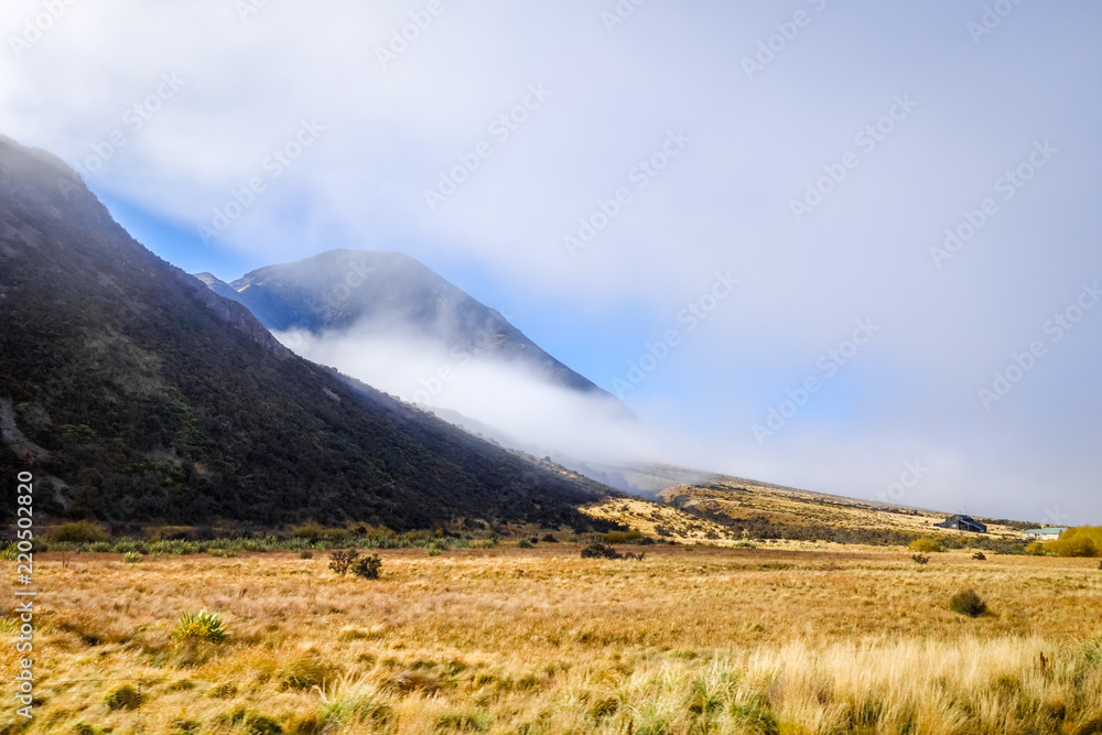 Obraz premium Mountain fields landscape in New Zealand