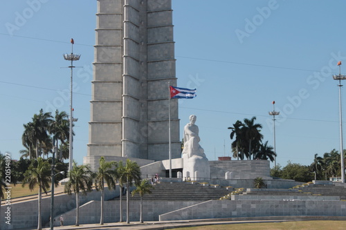 monument photo