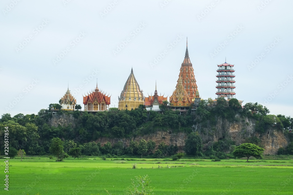 Fototapeta premium Wat Tham Sua, landmark temple in Kanchanaburi, Thailand