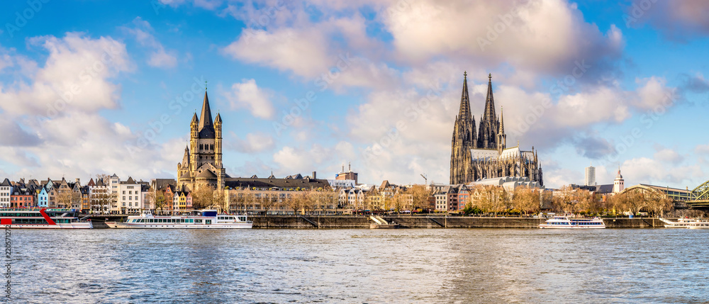 Panorama of the skyline of Cologne with Rhine and Cologne Cathedral